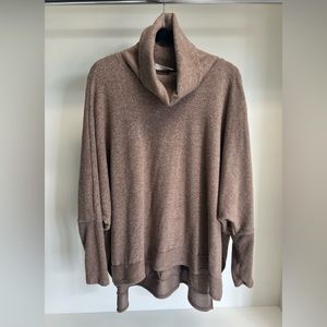 WOMEN’S TURTLENECK PONCHO, SIZE MEDIUM